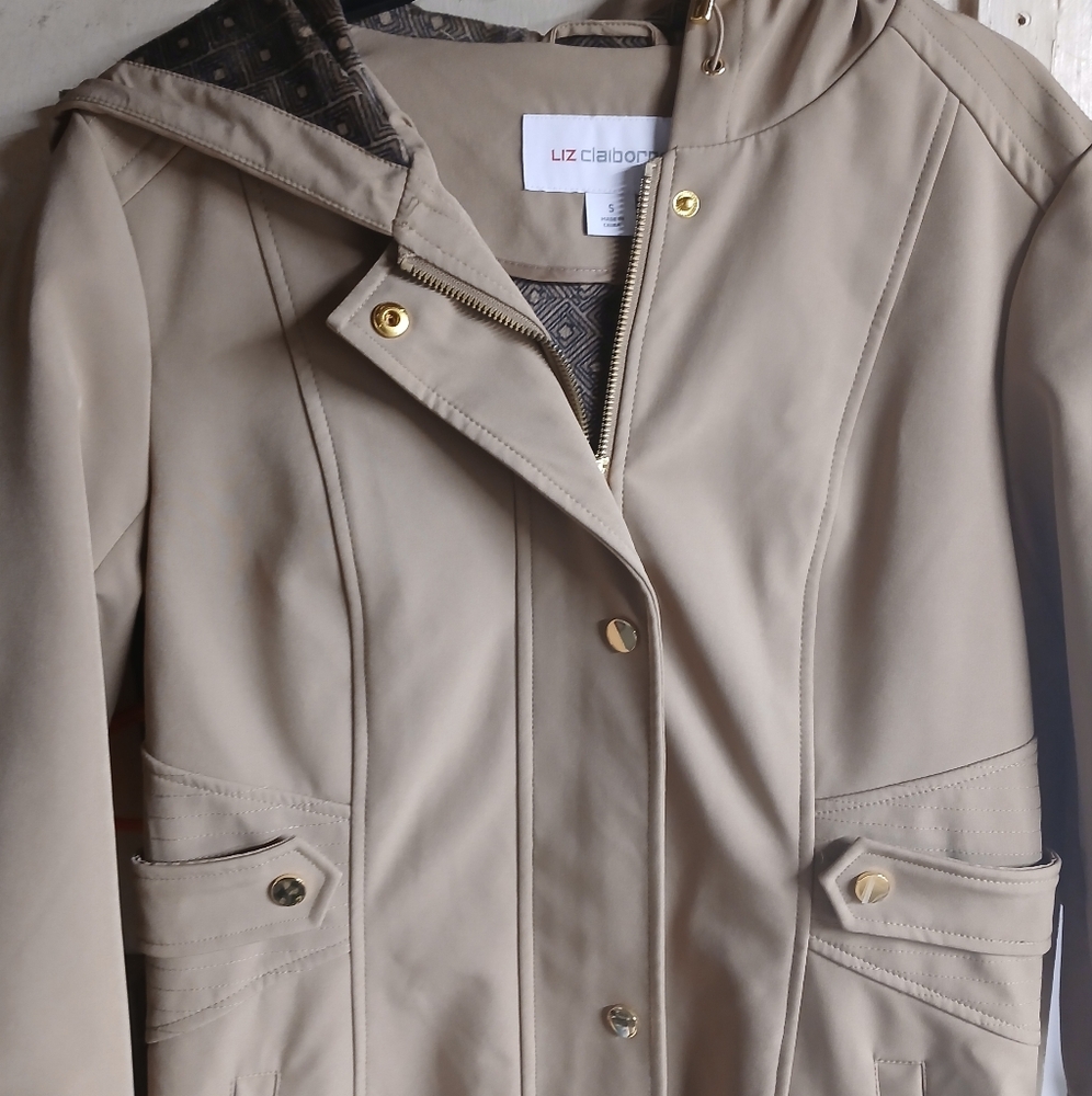 Liz Claiborne Size Small Trenchcoat Like New - Picture 3 of 3